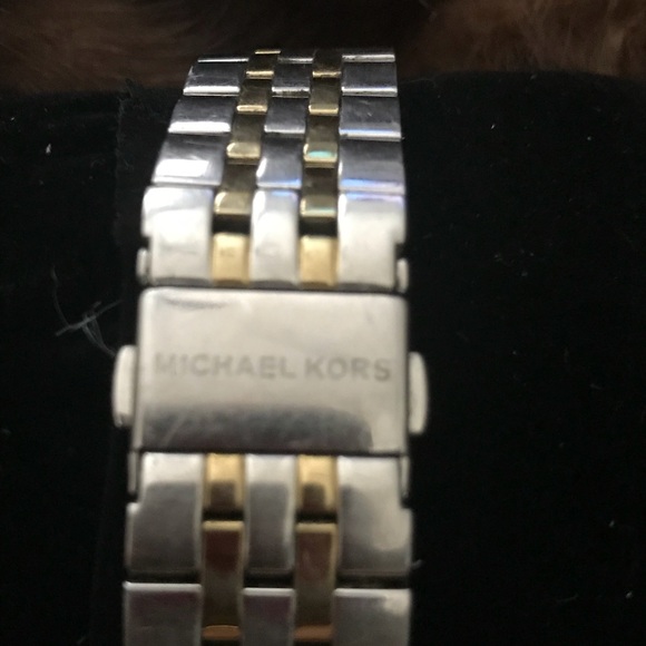 Michael Kors 2 tone Watch - Picture 3 of 8